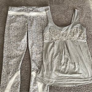 Lululemon athletica Petite Fleur Elevate Tank & Run Inspire Crop II Leggings